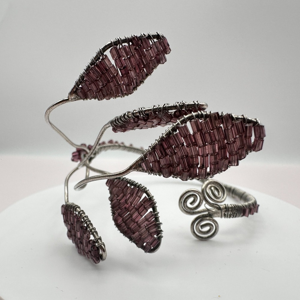 Vintage Y2K Silver Wire Wrapped Purple Seed Bead Hand Bracelet Jewelry